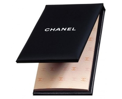 Fotoja e Letër absorbuese për fytyrë Chanel