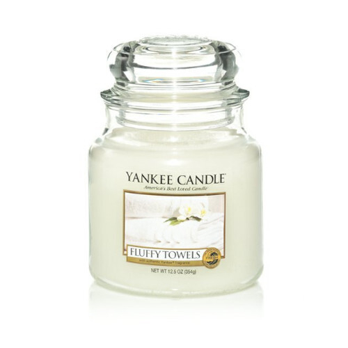 Fotoja e Qiri aromatik Yankee Candle Fluffy Towels, 411 g