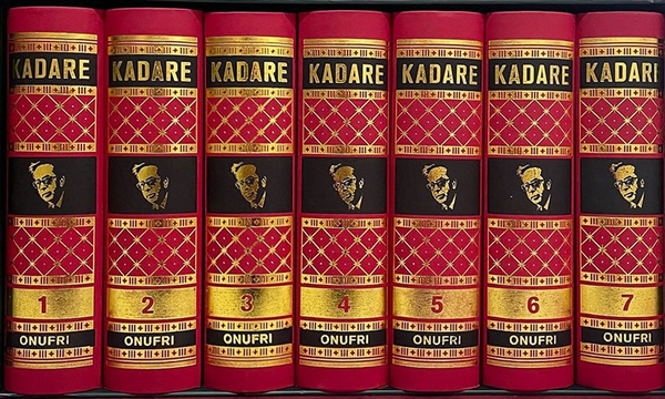 Fotoja e Vepra E Plote Kadare Ne 7 Vellime - Ismail Kadare