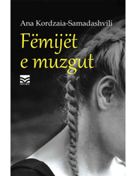 Fotoja e Femijet E Muzgut - Ana Kordzaia