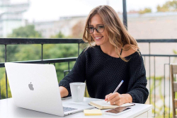 Fotoja e [OUTLET] Mbrojtëse Tech-Protect Smartshell për Macbook Air 13 13.3 ", transparente