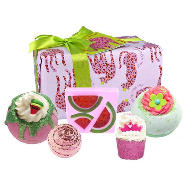Fotoja e Set Bomb Cosmetics I`ma Queen Shkumë vaske shkëlqyese 2 copë + Top shkumë vaske + Sapun glicerine + Shkop aromatik