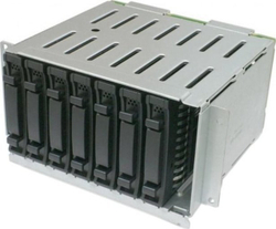 Fotoja e Mbështetëse për hard disk Lenovo ThinkSystem 2U 8x2.5" SAS/SATA