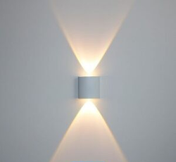 Fotoja e Ndriçues Muri LED 2 × 1W | IP65 | 3CCT |