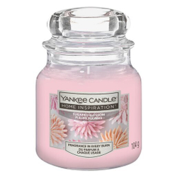 Fotoja e Qiri aromatik	i vogël Home Inspiration Sugared Blossom Yankee Candle, 104 g