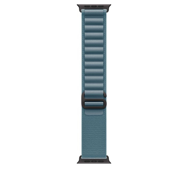 Fotoja e Apple Watch 49mm Loop, Light Blue Alpine Loop, Medium, Black Titanium Finish