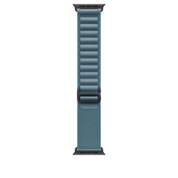 Fotoja e Apple Watch 49mm Loop, Light Blue Alpine Loop, Small, Black Titanium Finish