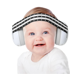 Fotoja e Mbrojtëse për veshët e bebes E zezë.
