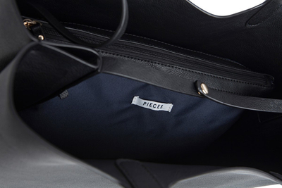 Çantë dore Pieces Noos, e zezë