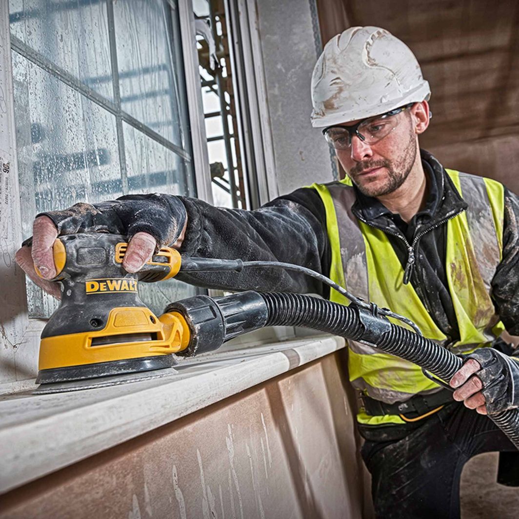 Lëmuese elektrike Dewalt DWE6423, e verdhë / zezë