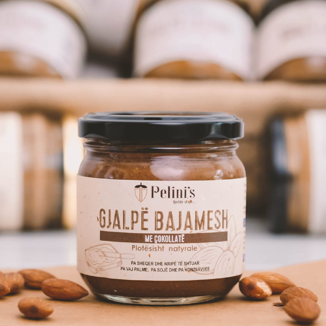Gjalpë bajamesh me çokollatë Pelini's, 200g
