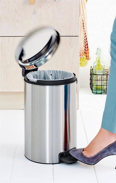 Kosh i mbeturinave me pedale Brabantia New Icon, 12 l, i argjendtë