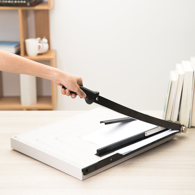 Thikë për letër DELI a3 12fl 8012