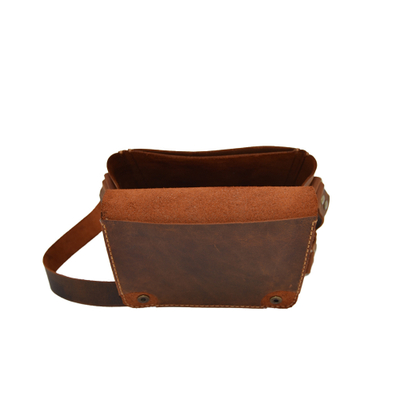 Çantë krahu me stil postier FD Leather, e kaftë