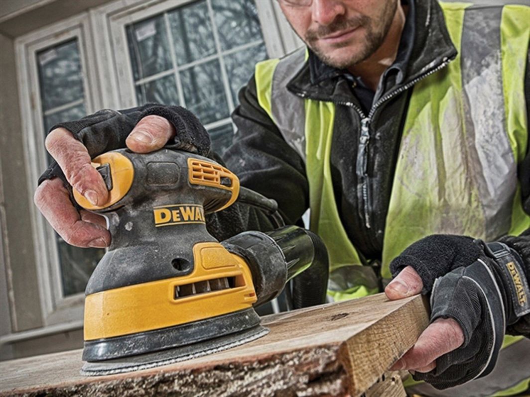 Lëmuese elektrike Dewalt DWE6423, e verdhë / zezë