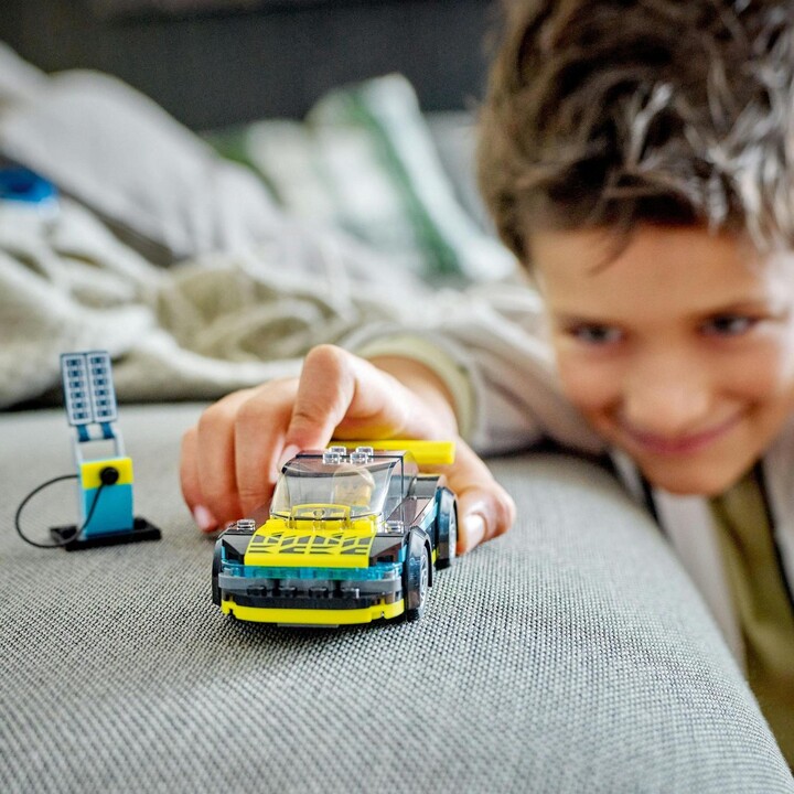 Set LEGO® City 60383 Electric Sports Car, 95 pjesë