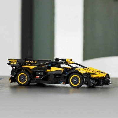 Set LEGO® Technic 42151 Bugatti Bolide, 905 pjesë