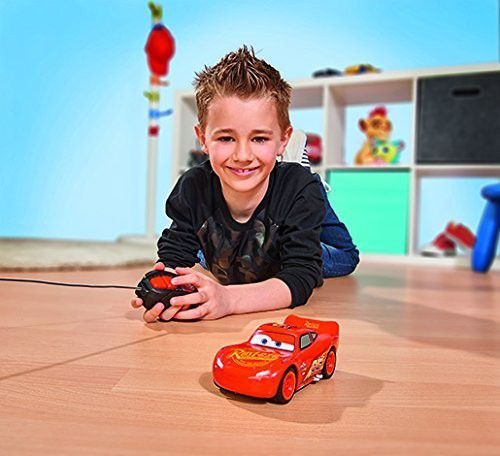 Makinë me telekomandë Dickie Cars 3 RC Lightning McQueen, e kuqe