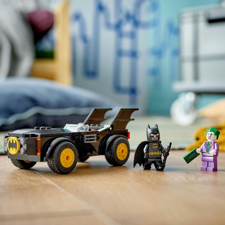 Set LEGO® DC Batman™ 76264 Batmobile Chase: Batman™ Vs. The Joker™