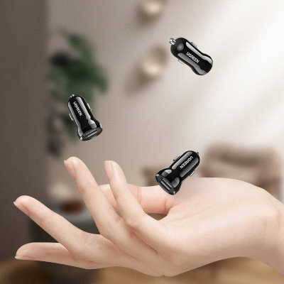 Karikues telefoni Ugreen për makinë, 2 x USB-A, 4.8 A, i zi