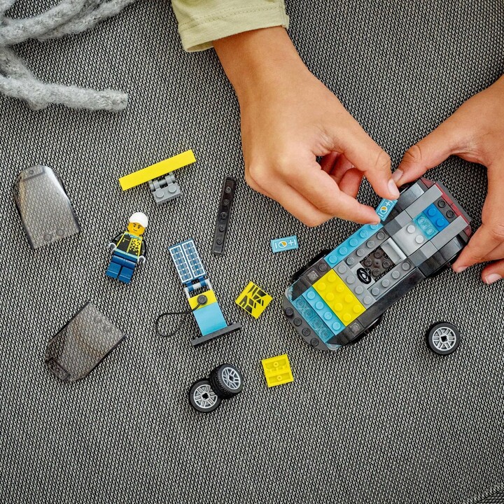 Set LEGO® City 60383 Electric Sports Car, 95 pjesë