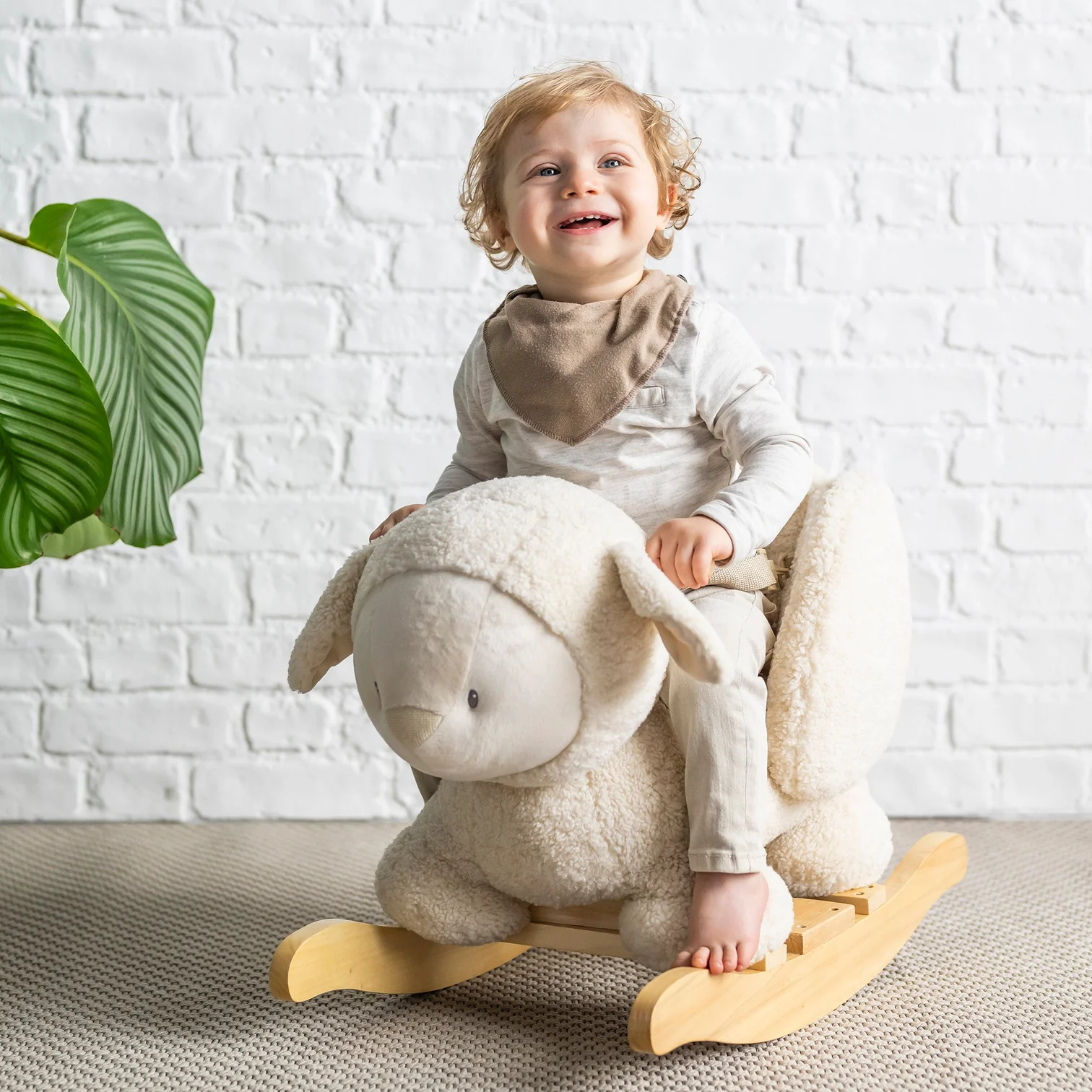 Karrige luhatëse Nattou Sheep Teddy, kremtë