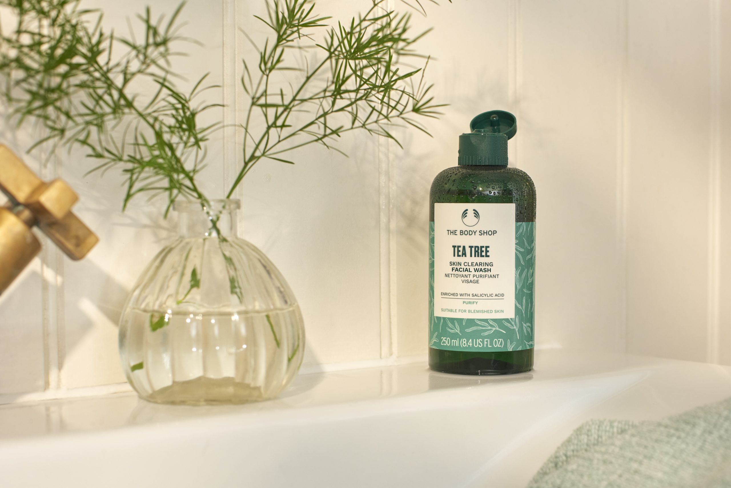 Patrues për fytyrë The Body Shop, tea tree