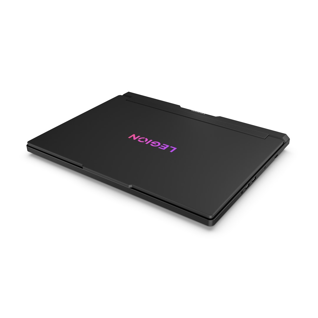 Лаптоп Lenovo Legion Pro 7 16IAX10H, 16", Intel Core Ultra 9 275HX, 64 GB DDR5 RAM, 2 TB SSD, NVIDIA GeForce RTX 5080, црна боја