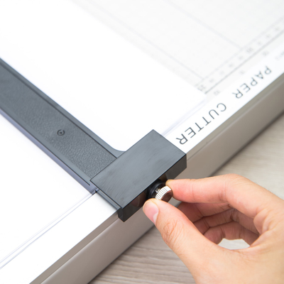 Thikë për letër DELI a3 12fl 8012