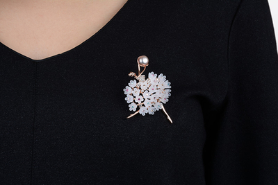 Brosh Jwl Luxusy Pearls Ballerina JL0521