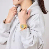 Orë digjitale CASIO, e artë Orë digjitale CASIO, e artë