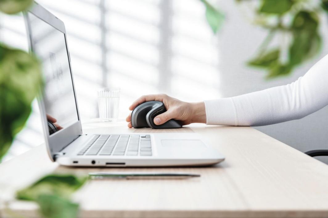 Глувче Trust Verro Ergonomic, црн