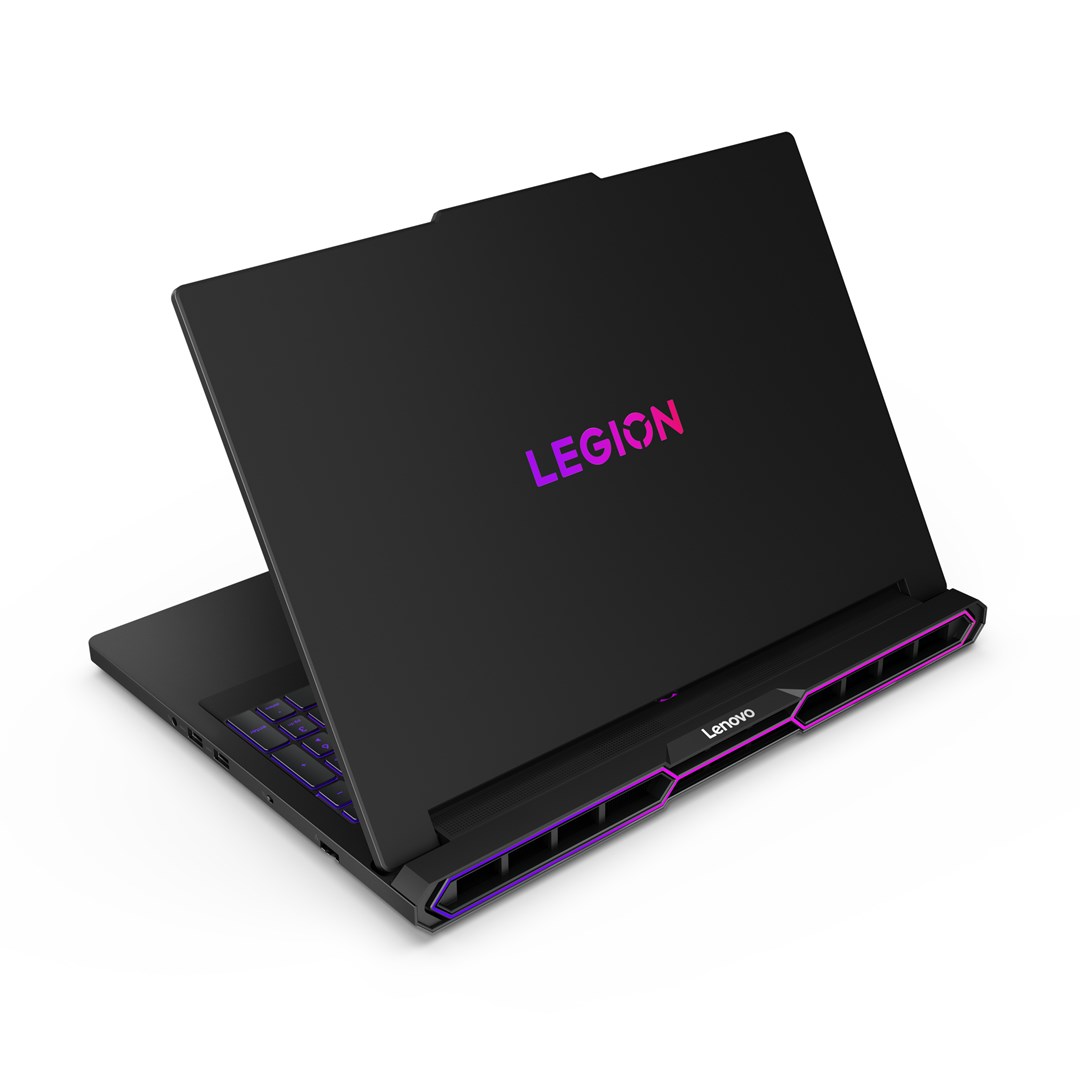 Лаптоп Lenovo Legion Pro 7 16IAX10H, 16", Intel Core Ultra 9 275HX, 64 GB DDR5 RAM, 2 TB SSD, NVIDIA GeForce RTX 5080, црна боја