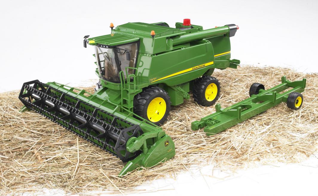 Bruder John Deere T670i Комбајн за Жетва