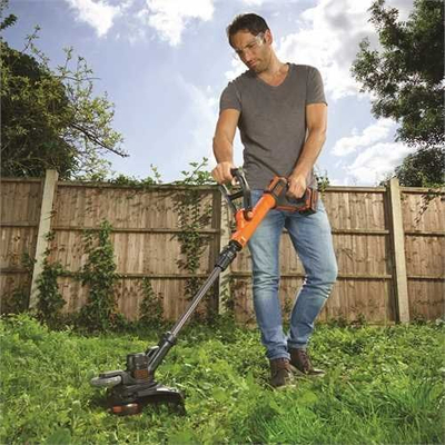 Prerës bari Black + Decker [STC1840EPC] 30cm, 18V Li-Ion, 1x4,0Ah