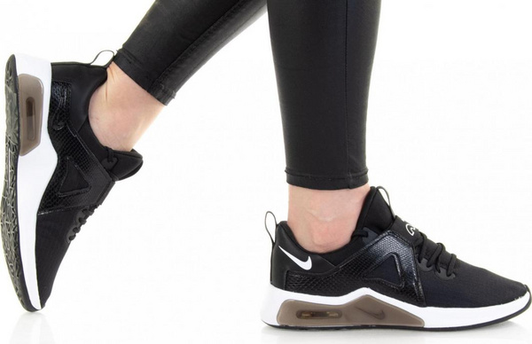 Atlete për femra Nike Air Max Bella TR 5, nr. 39, të zeza