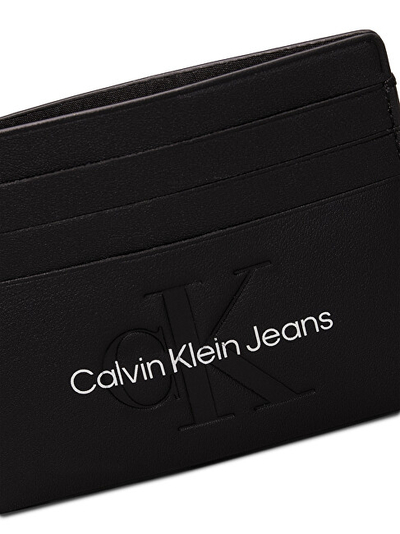 Kuletë për femra Calvin Klein, e zezë