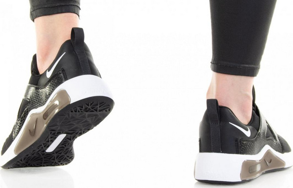 Atlete për femra Nike Air Max Bella TR 5, nr. 39, të zeza