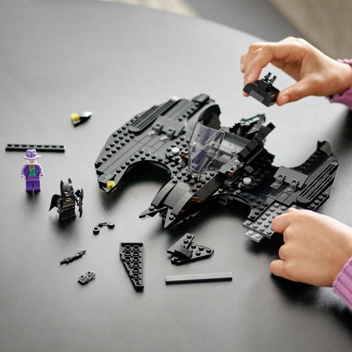 Set LEGO® DC Batman™ 76265 Batwing: Batman™ Vs. The Joker™