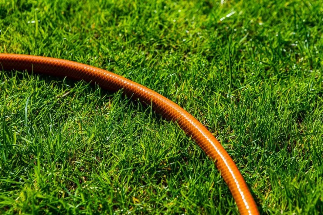 Gyp kopshti NEO, ekonomike, 1/2", 50m, 4-shtresor (15-802)