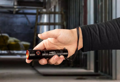 Elektrik dore i rikarikueshëm Neo Latarka (USB C, 2000 lm, CHN LED)