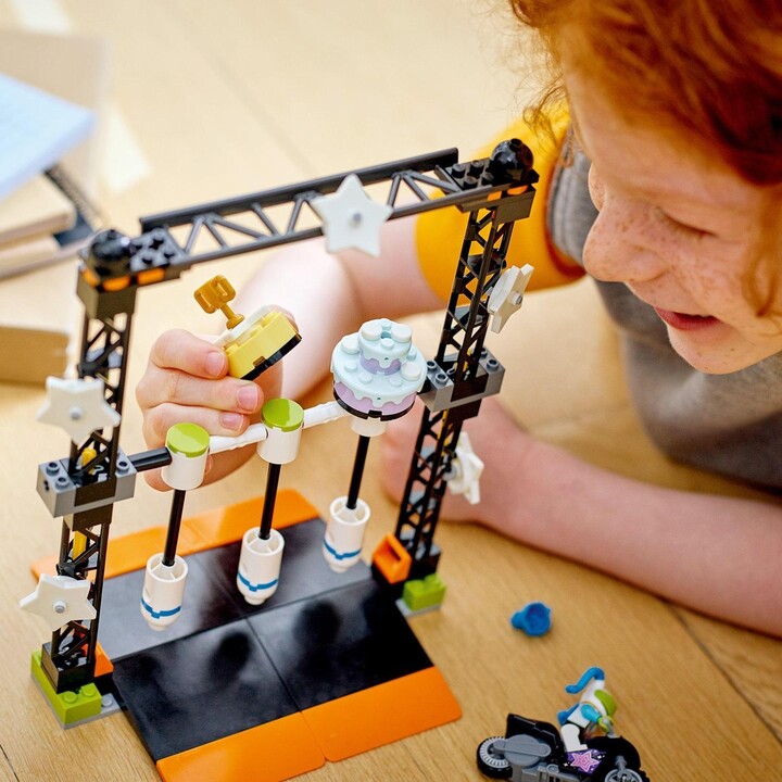 Set lodër LEGO® City 60341 Hammer Stunt Challenge, 117 pjesë