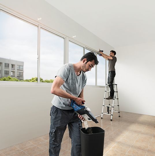 Fshesë dore me korrent Bosch GAS 18V-1, e kaltër