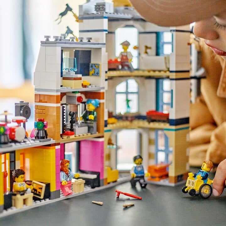 LEGO® Creator 31141 Main Street