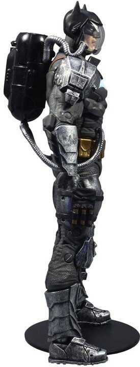Figurë DC Comics - Batman Hazmat Suite Gold Label, e ndritshme