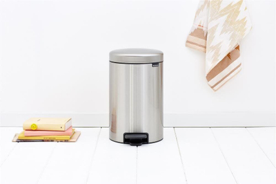 Kosh i mbeturinave me pedale Brabantia New Icon, 12 l, i argjendtë