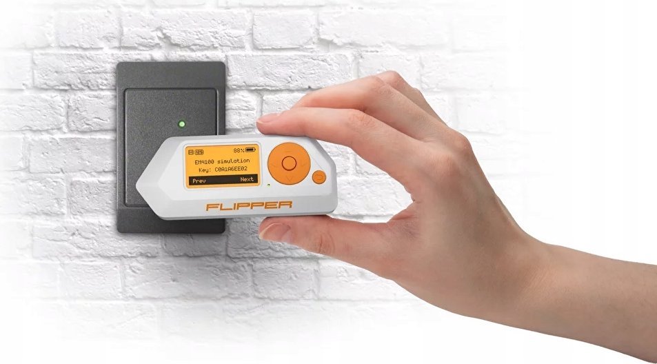 Pajisje multifunksionale Flipper Zero, Bluetooth RFID, e bardhë