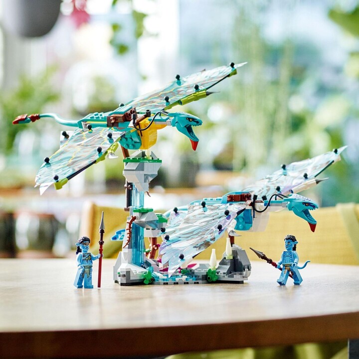 Set LEGO® Avatar 75572 Jake and Neytiri: The first flight of the banshee, 572 pjesë