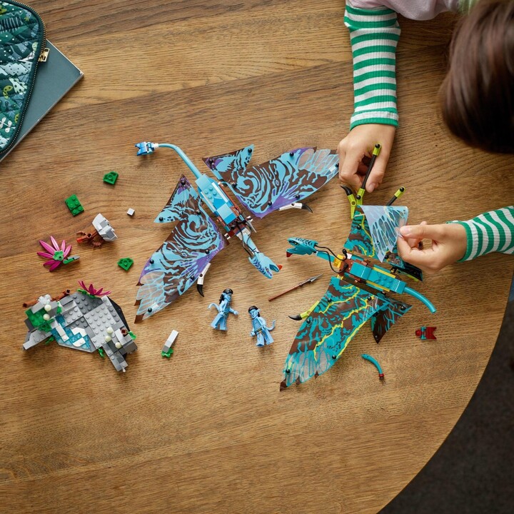 Set LEGO® Avatar 75572 Jake and Neytiri: The first flight of the banshee, 572 pjesë