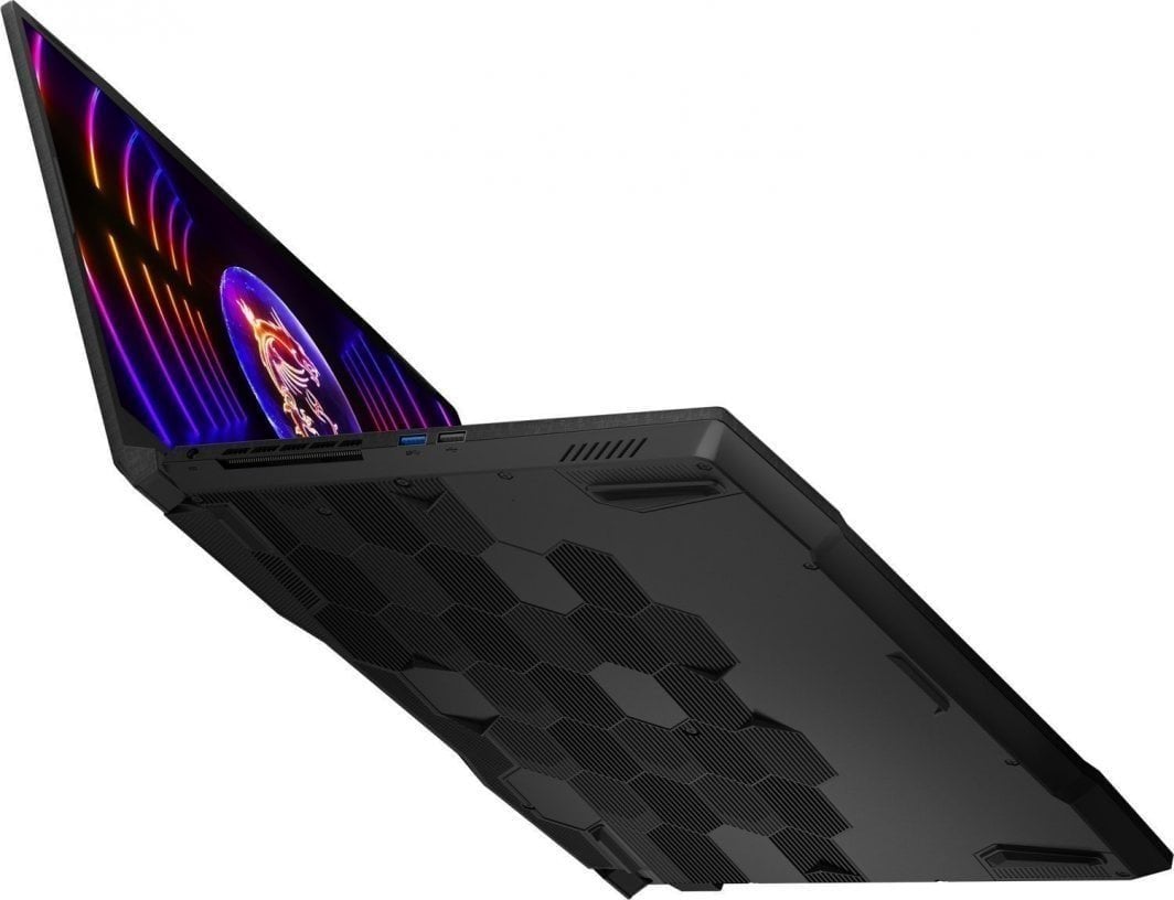 Лаптоп MSI Katana 17 B12UCRK-1055XPL, 17.3" 144 Hz, Intel Core i5 12450H, 16 GB RAM, 512 GB SSD, NVIDIA GeForce RTX 3050